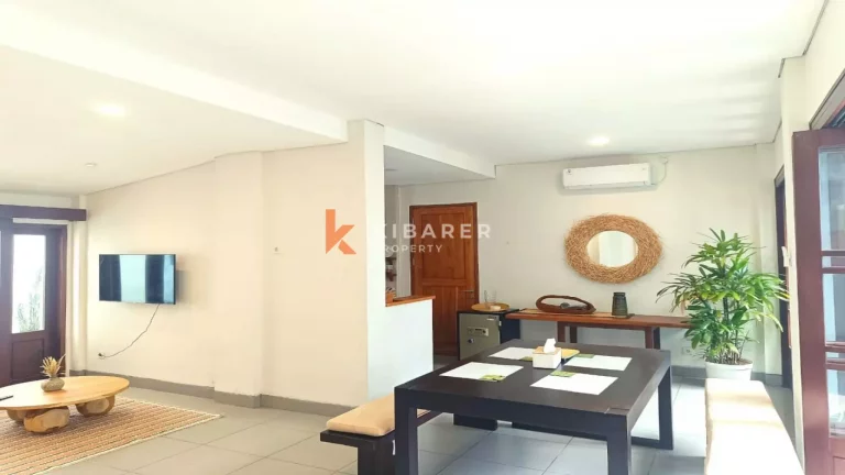 Wonderful Two Bedroom Enclosed Living Room Villa with Pool in Ungasan