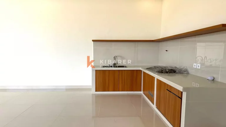 Charming Three-Bedroom Unfurnished Villa with Enclosed Living in Nyanyi