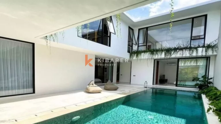 Modern Elegance: Gorgeous Three-Bedroom Villa in Pererenan