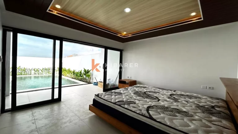 Charming Three-Bedroom Villa with Enclosed Living Situated in Seseh