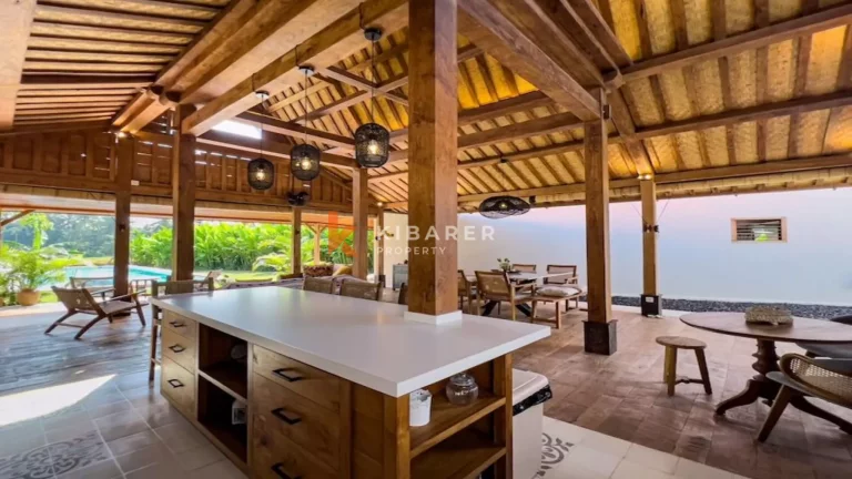 Tropical Paradise Three-Bedroom Villa Five-Minutes from Kedungu Beach