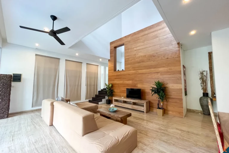 Tropical 3-Bedroom Villa with Private Pool & Sun Deck in Kerobokan