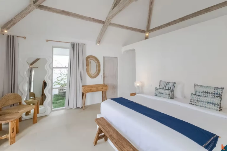 Villa de trois chambres à coucher en bail emphytéotique, située en plein centre de Seminyak–Legian