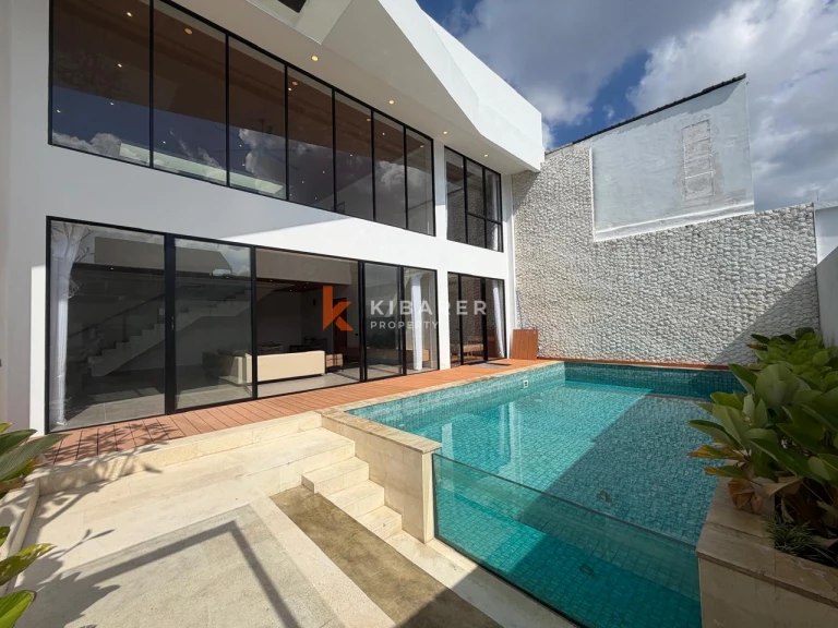 Luxury Spacious Family Four-Bedrooms Villa in Ungasan