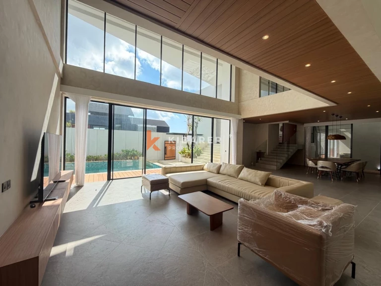 Luxury Spacious Family Four-Bedrooms Villa in Ungasan