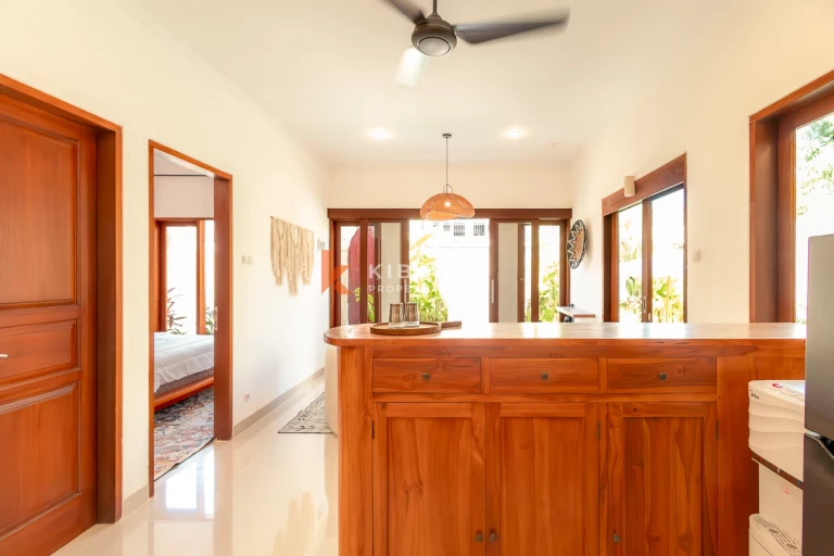 Elegant Fresh Four Bedroom Villa with Tropical Charm in Ungasan