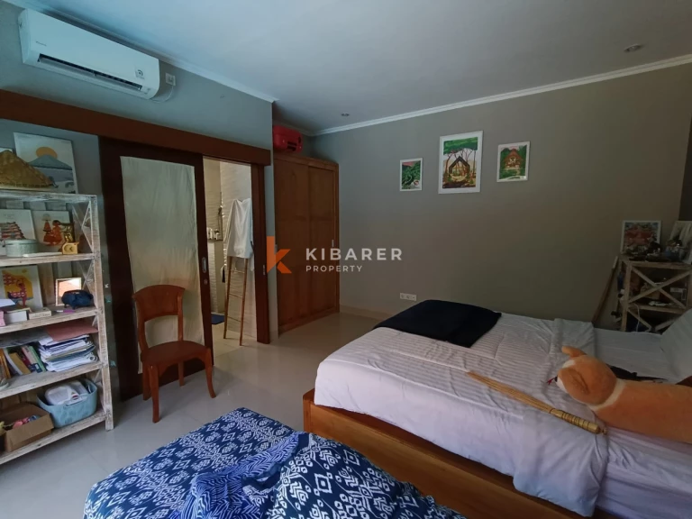 Charming Three-Bedroom Closed Living Room Villa in Kerobokan