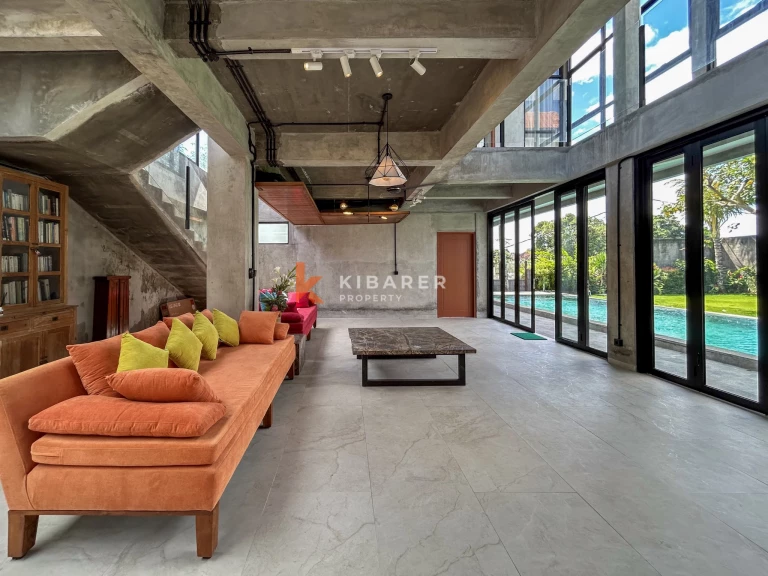 Modern Industrial Five-Bedroom Luxury Villa with Pool in Nyanyi