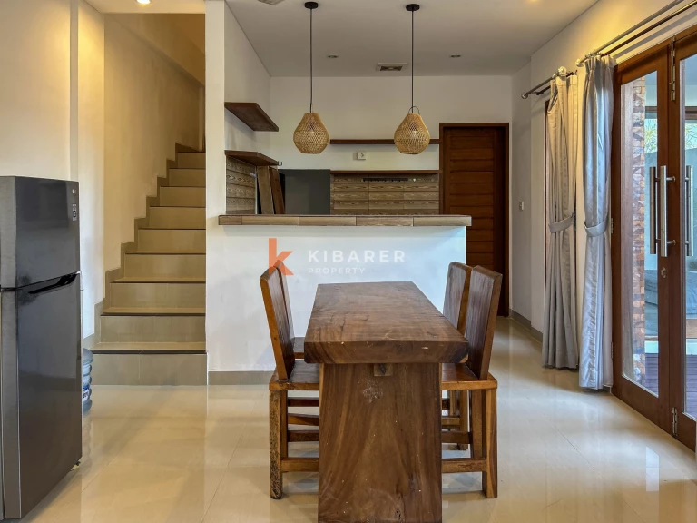Comfortable Balinese Three-Bedroom Villa with Rooftop in Buduk