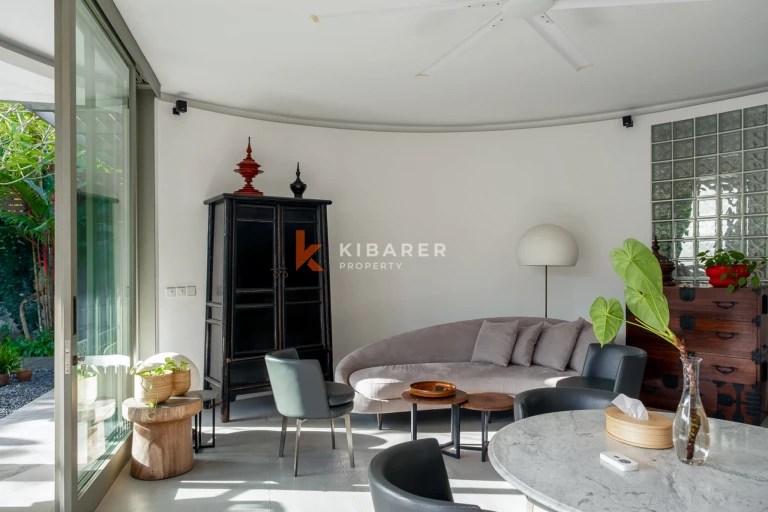 Vila Tiga Kamar Tidur Luar Biasa di Lingkungan Umalas yang Tenang