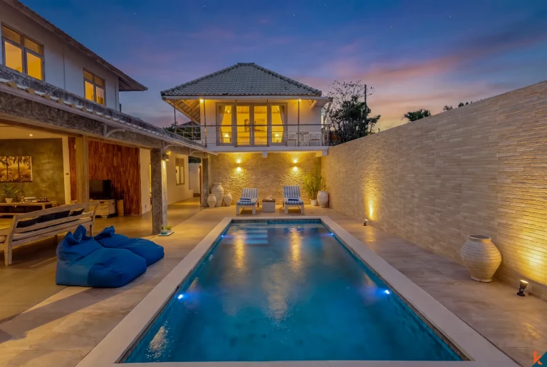 Charmante villa de trois chambres en location avec un excellent retour sur investissement à Seminyak