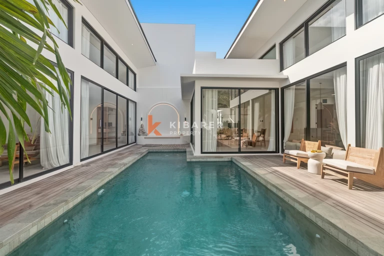 Complex Modern Three-Bedrooms Villa in Canggu