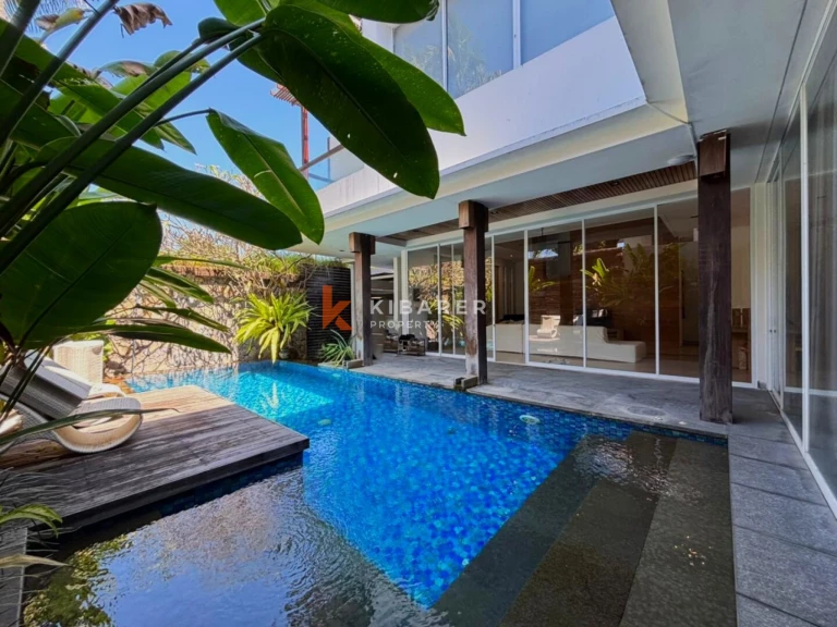 Villa Keluarga Indah dengan Tiga Kamar Tidur, Ruang Kantor & Kolam Renang Pribadi di Seminyak