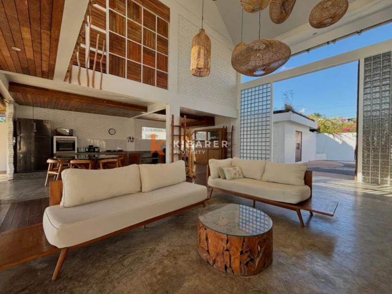 Beautiful Four Bedroom Villa with Paddy and River View in Canggu
