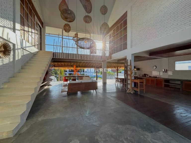 Beautiful Four Bedroom Villa with Paddy and River View in Canggu