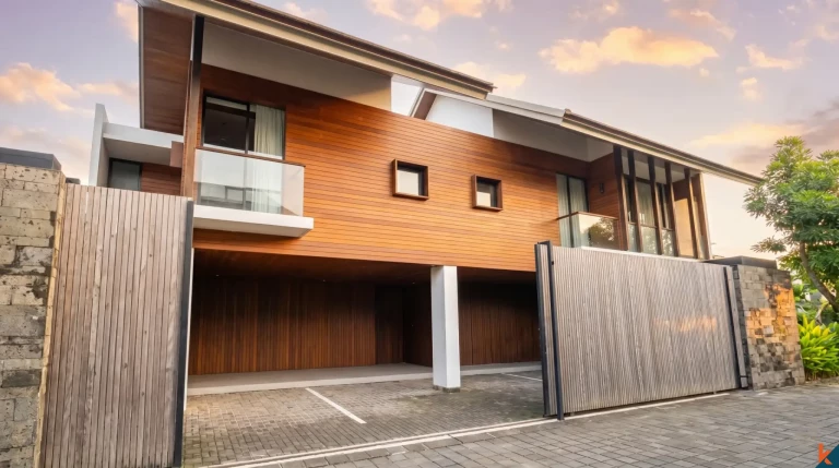 Villa exclusive de quatre chambres en pleine propriété, sur plan, avec vue panoramique sur les rizières à Sanur