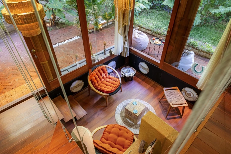 Apartemen Loft Mezzanine Satu Kamar Tidur dengan Kolam Renang Bersama, Dikelilingi Alam di Pecatu–Uluwatu