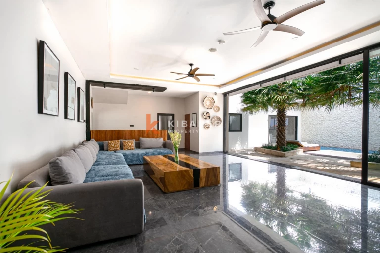 Stylish Four-Bedroom Villa with Rooftop Rice Field Views Close to Berawa