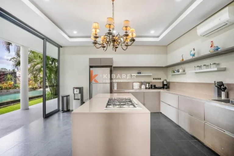 Classic Luxury Four-Bedroom Villa in Tumbak Bayuh