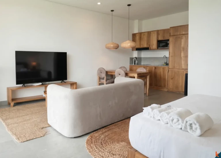Leasehold One Bedroom Aparthotel Suite Close to Beach in Berawa