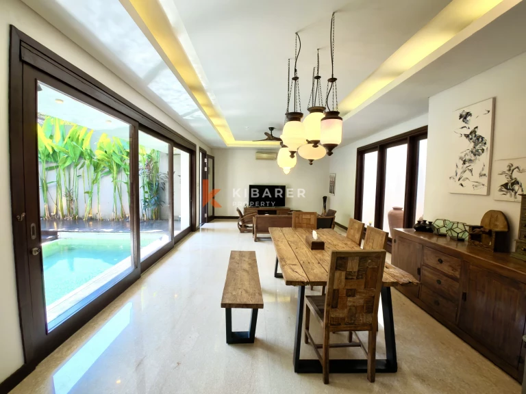 Cozy Three bedrooms Enclosed Living Villa in Mertanadi-Seminyak