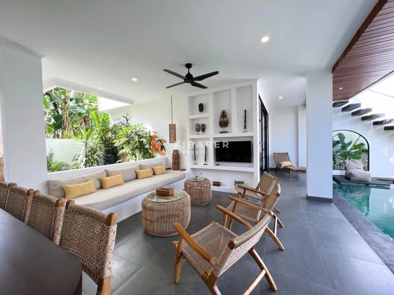 Modern Tropical Three-Bedroom Villa with Open Living & Rooftop Retreat in Tumbak Bayuh