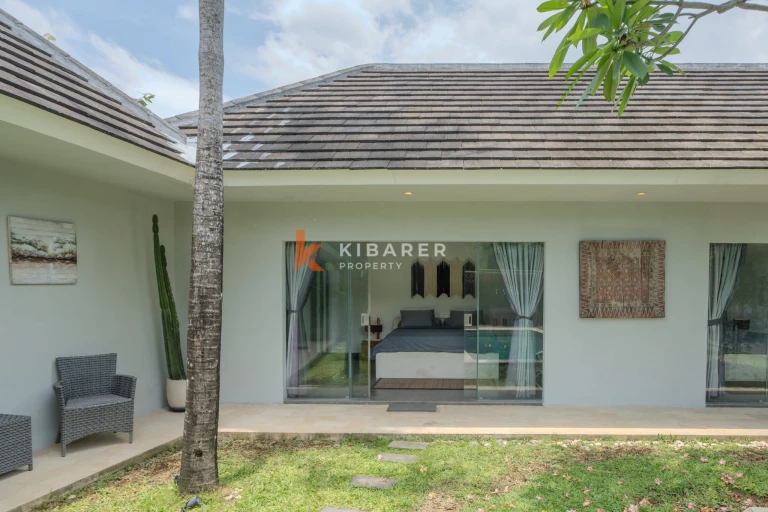 Cozy Three-Bedroom Tropical Open Living Villa with Garden and Pool in Seminyak