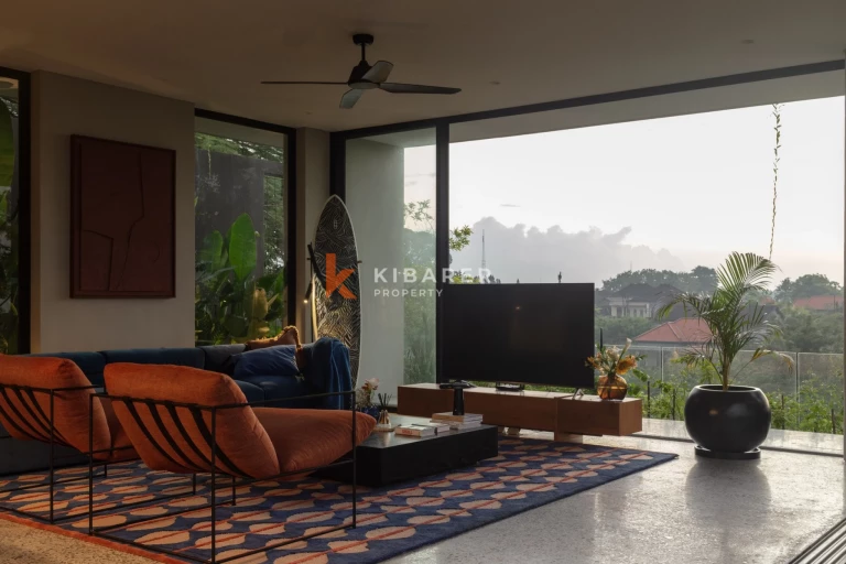Breathtaking Cliff View Two Bedroom Summer Villa in Ungasan