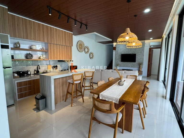 Modern Smart Three-Bedrooms Enclosed Living Villa in Tumbak Bayuh