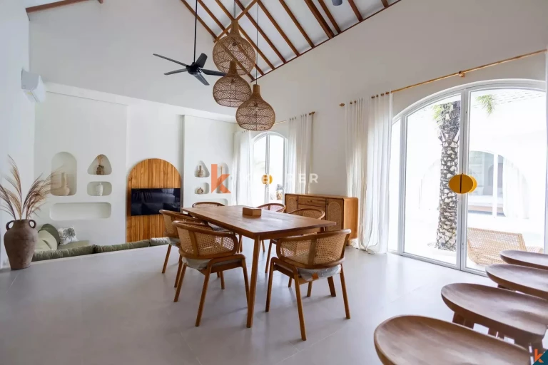 Vila Modern Bali dengan Tiga Kamar Tidur Elegan di Padonan
