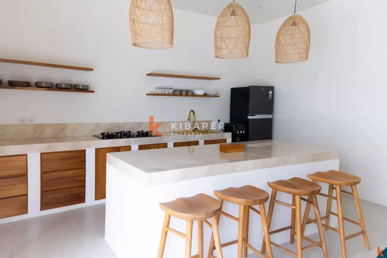 Vila Modern Bali dengan Tiga Kamar Tidur Elegan di Padonan
