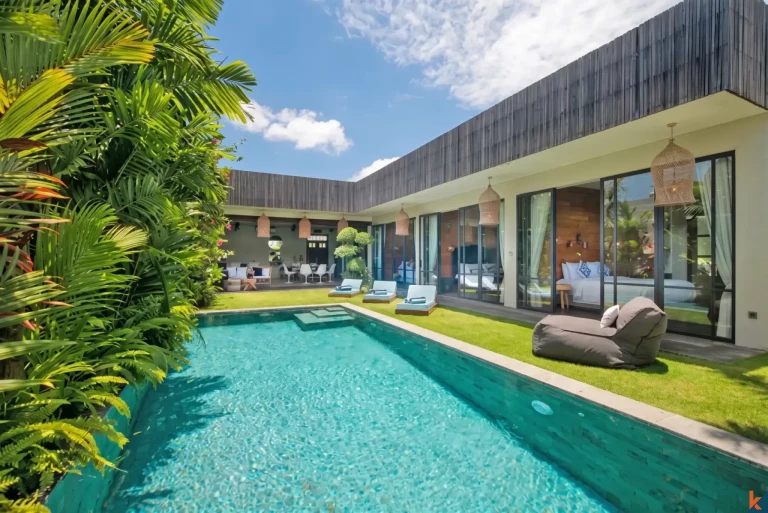 Tropical Living Three Bedroom Leasehold Villa in Umalas
