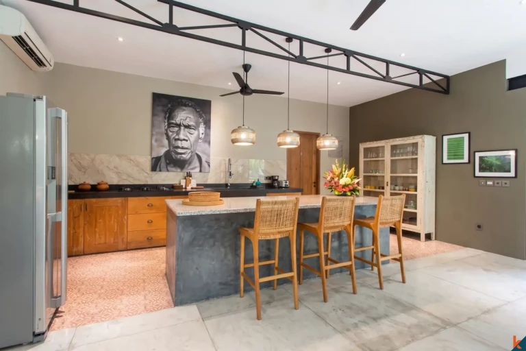 Tropical Living Three Bedroom Leasehold Villa in Umalas
