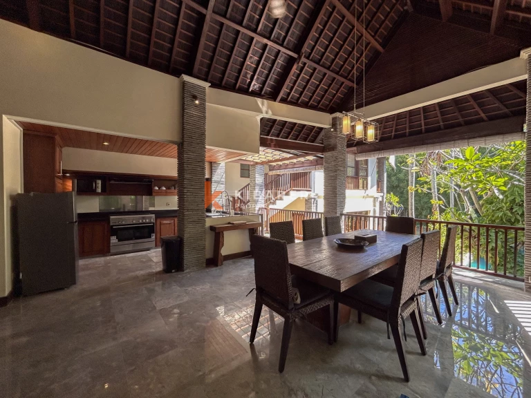 Elegant Four-Bedroom Tropical Oasis with Lush Garden and Private Pool in Umalas