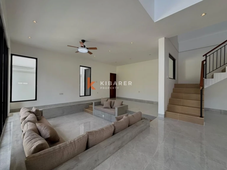 Villa Dua Kamar Tidur Tanpa Perabot di Lokasi Paling Diinginkan di Berawa