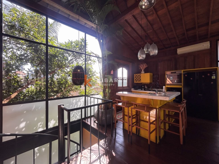 Elegant Two-Level Tropical Villa with Private Pool in SesehElegant Two-Level Tropical Villa with Private Pool in Seseh