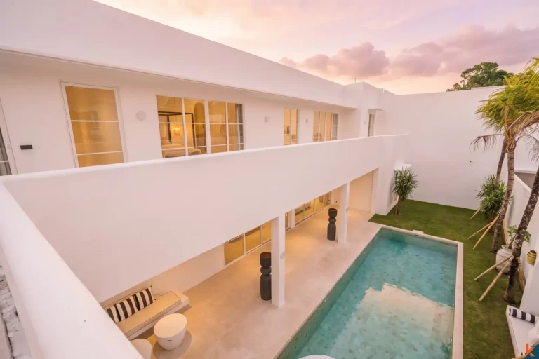 Villa de luxe de quatre chambres à louer à Sanur, en bord de mer