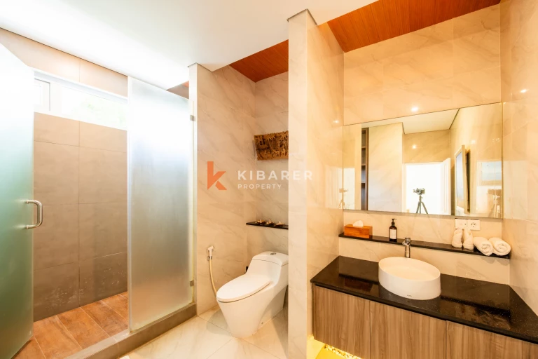 Elegant Four-Bedroom Tropical Villa with Private Pool and Lush Garden in Batu Belig