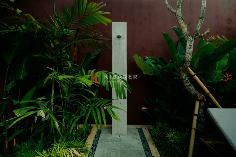 Warm Contemporary Two-Bedroom Tropical Villa with Private Pool in Jimbaran