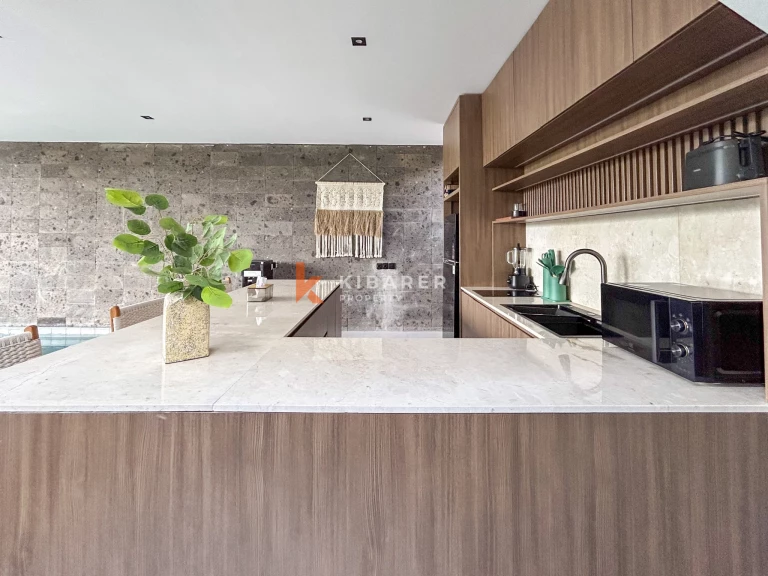 Modern Tropical Hideaway: Two-Bedroom Villa in Pererenan