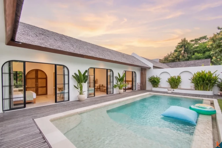 Vila indah dengan tiga kamar tidur hak sewa dijual di Uluwatu
