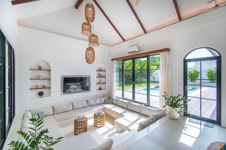 Properti menawan dengan tiga kamar tidur berstatus hak sewa dijual di Uluwatu