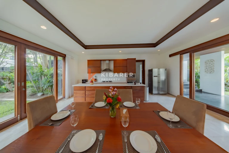 Elegant Three-Bedroom Tropical Courtyard Villa with Private Pool in Berawa