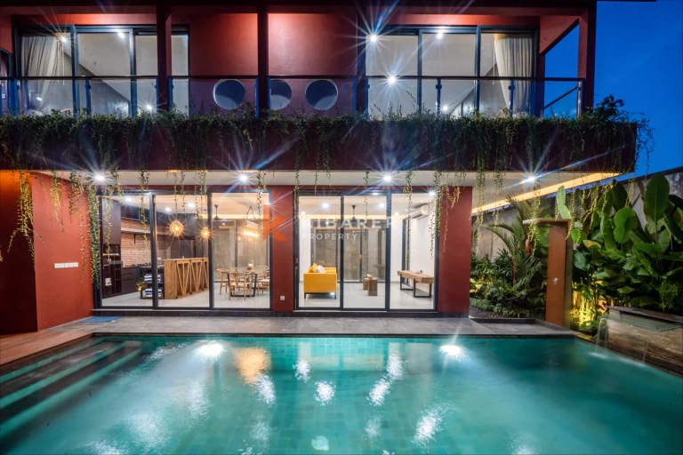 Modern Two-Story Three-Bedroom Villa with Private Pool in Canggu