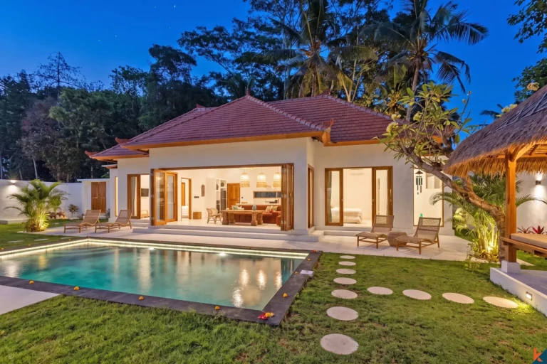 Vila sewa tiga kamar tidur yang indah dengan pengaruh tradisional di Ubud - Lodtunduh