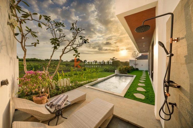 Spacious Three-Bedroom Villa with Panoramic Views in Cepaka