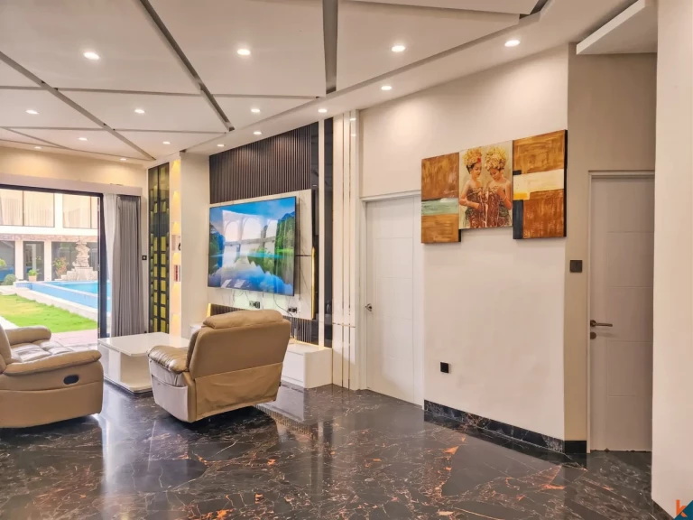 Properti Freehold Premium Empat Kamar Tidur Dijual di Ungasan