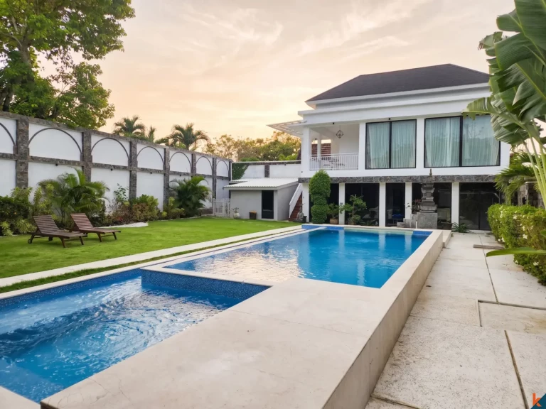 Properti Freehold Premium Empat Kamar Tidur Dijual di Ungasan