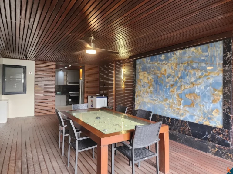 Properti Freehold Premium Empat Kamar Tidur Dijual di Ungasan