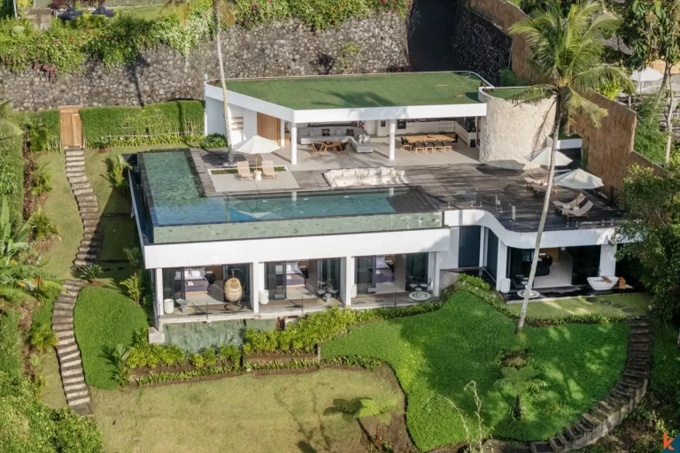 Luxury Four Bedroom Leasehold Property with Jungle Canyon Views in Ubud